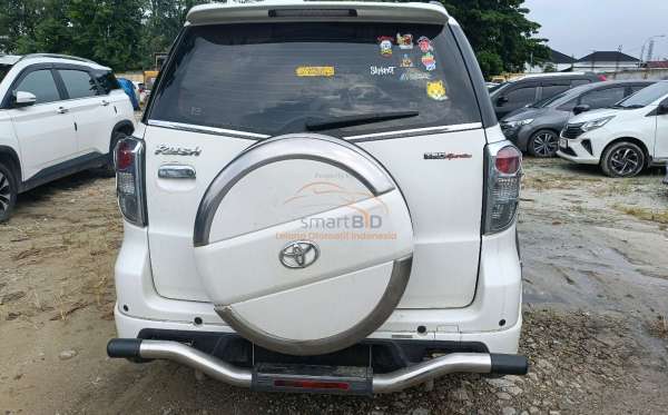 TOYOTA RUSH