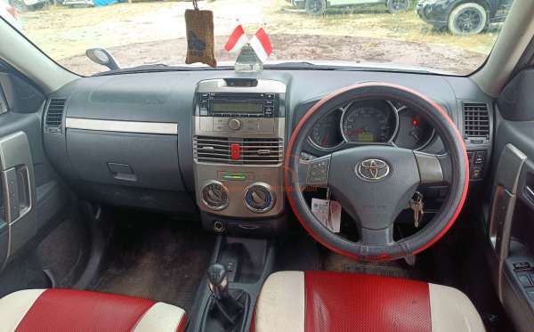 TOYOTA RUSH
