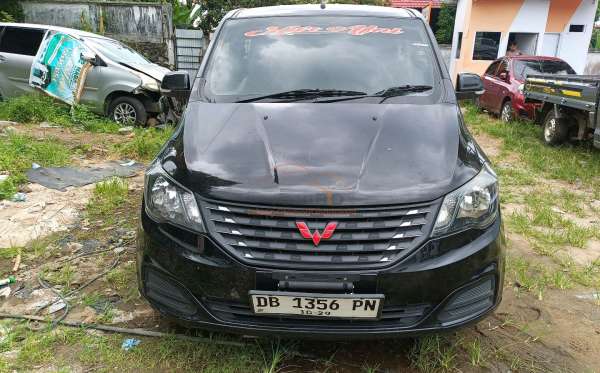 WULING CONFERO