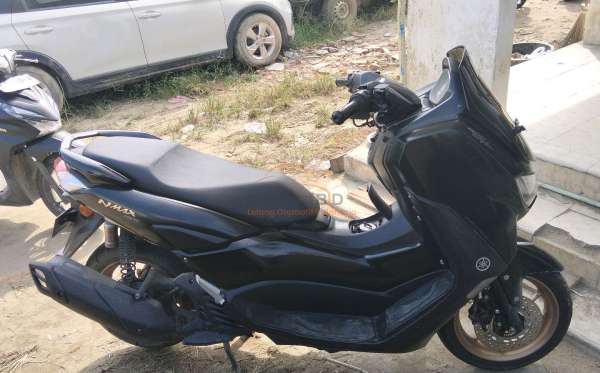 YAMAHA NMAX 155
