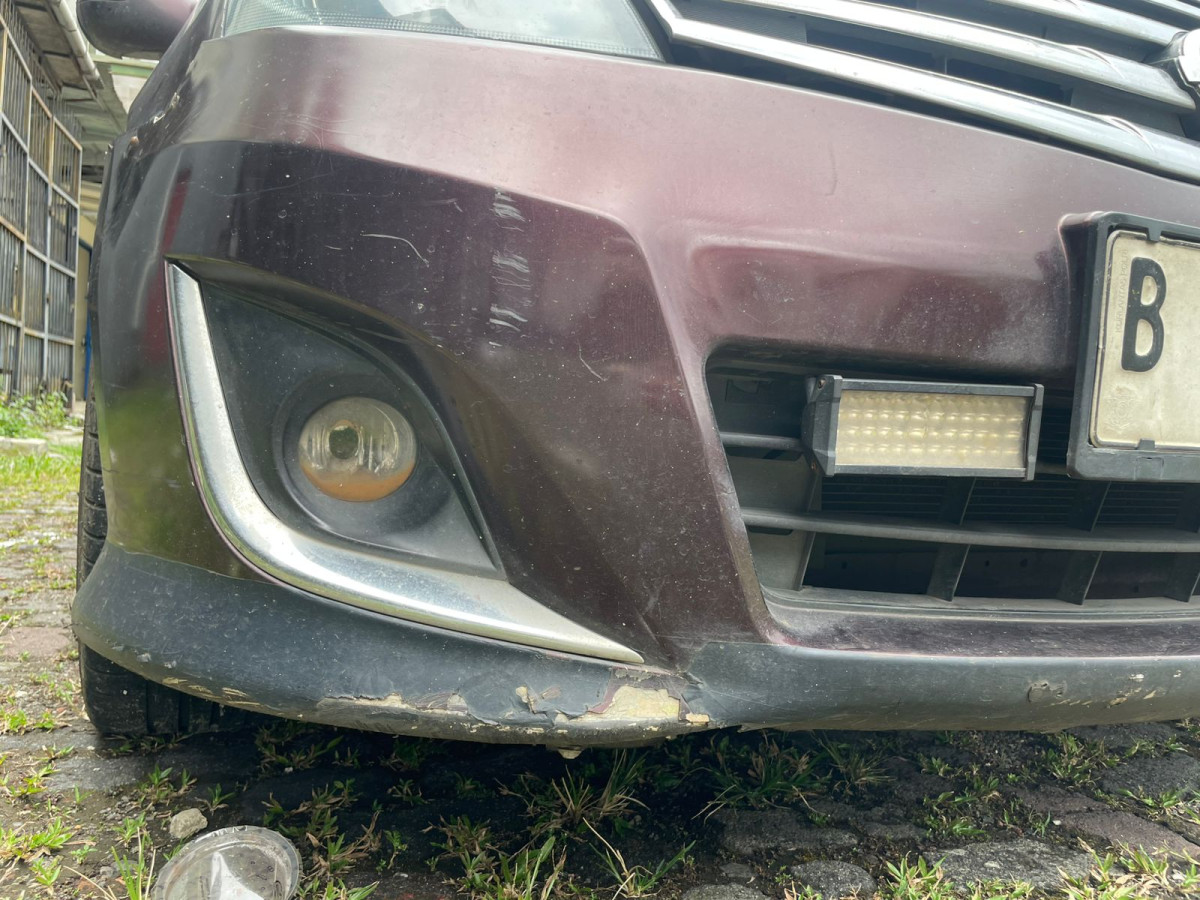 NISSAN  LIVINA GRAND  XV