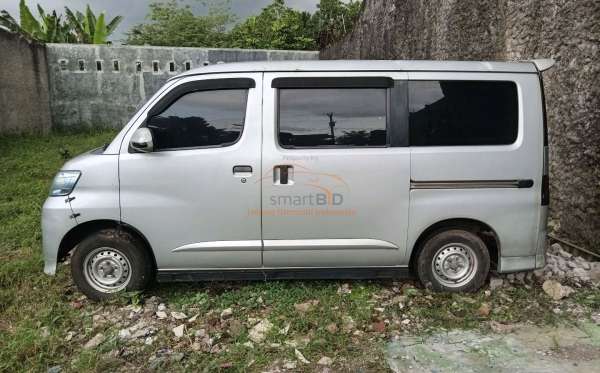 DAIHATSU LUXIO M