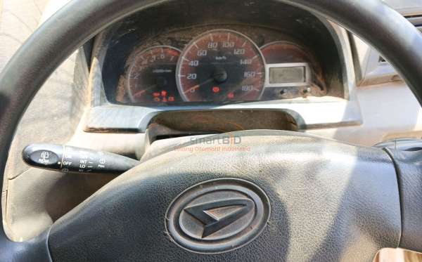 DAIHATSU  XENIA