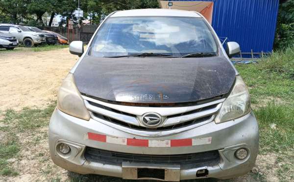 DAIHATSU  XENIA