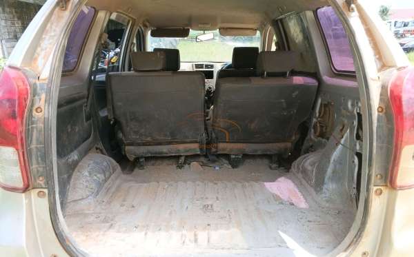 DAIHATSU  XENIA