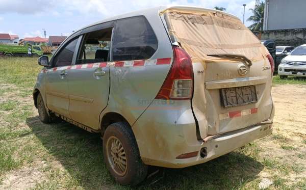 DAIHATSU  XENIA