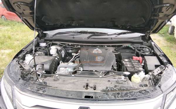 MITSUBISHI PAJERO SPORT DAKAR 2.4 (4x2) AT