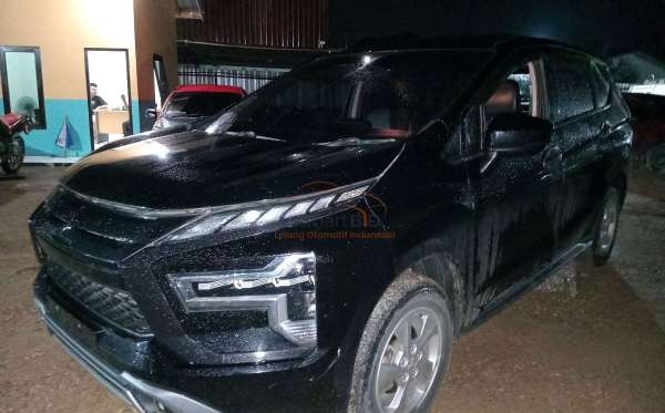 MITSUBISHI XPANDER SPORT