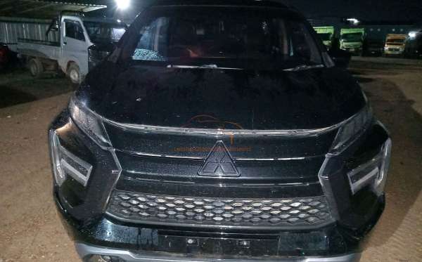 MITSUBISHI XPANDER SPORT