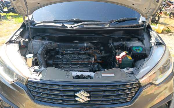 SUZUKI  ERTIGA