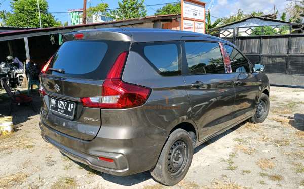 SUZUKI  ERTIGA