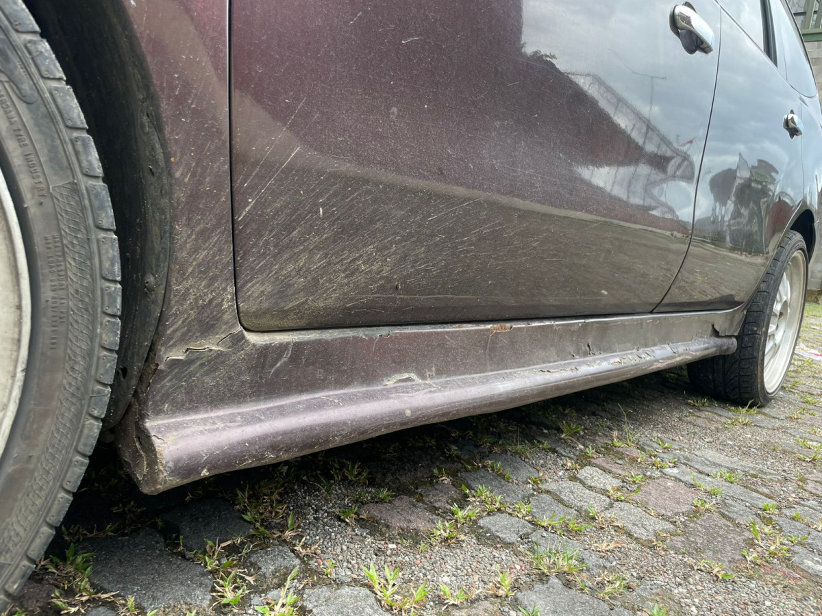 NISSAN  LIVINA GRAND  XV