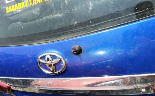 TOYOTA AVANZA