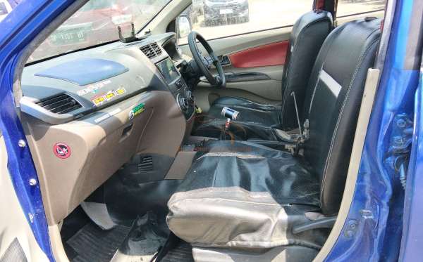 TOYOTA AVANZA