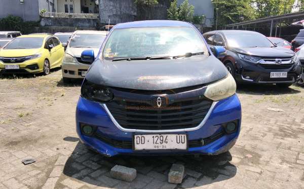 TOYOTA AVANZA