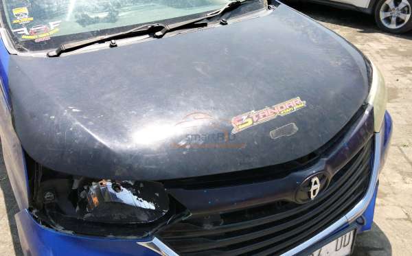 TOYOTA AVANZA