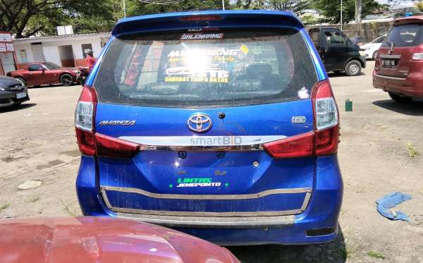 TOYOTA AVANZA