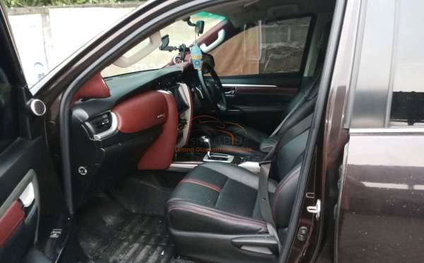 TOYOTA  FORTUNER  2.4 VRZ