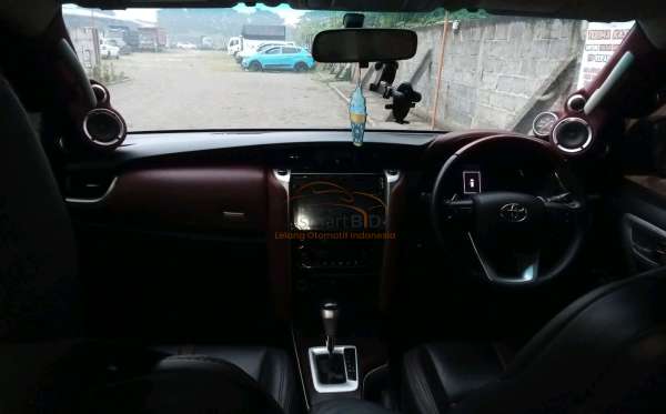 TOYOTA  FORTUNER  2.4 VRZ
