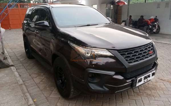 TOYOTA  FORTUNER  2.4 VRZ