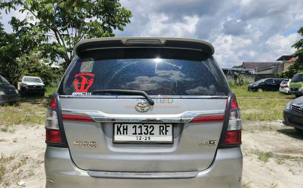 TOYOTA KIJANG INNOVA E
