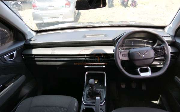 WULING ALVEZ 1.5