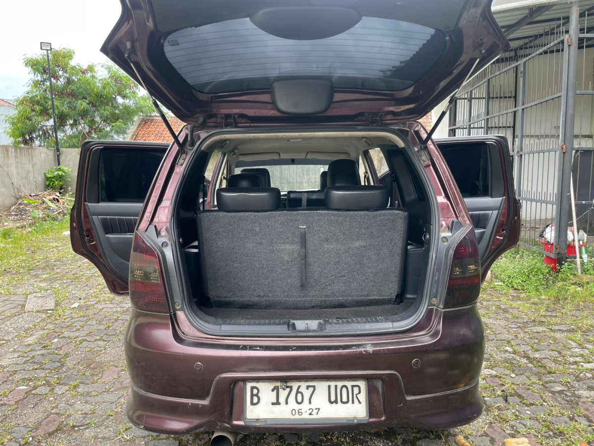 NISSAN  LIVINA GRAND  XV