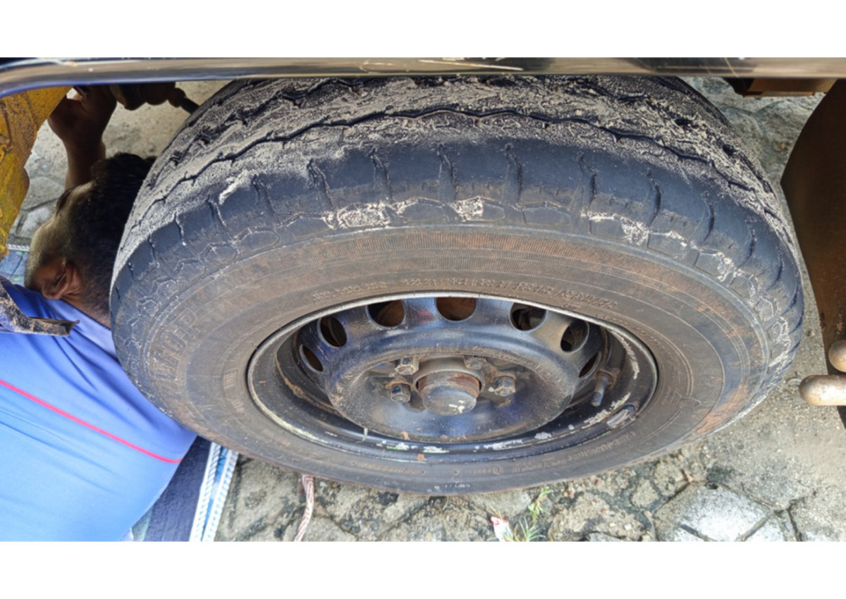 MITSUBISHI L 300 L300 PU FB-R (4X2)