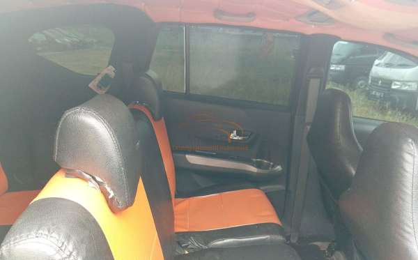 DAIHATSU SIGRA 1.2 R DLX