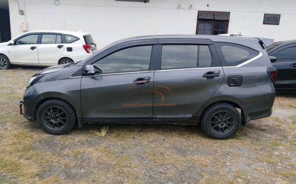 DAIHATSU SIGRA 1.2 R DLX