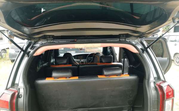 DAIHATSU SIGRA 1.2 R DLX