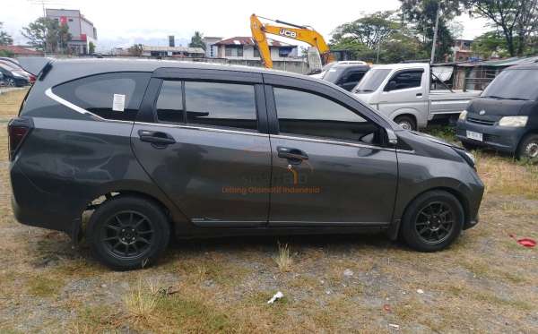 DAIHATSU SIGRA 1.2 R DLX