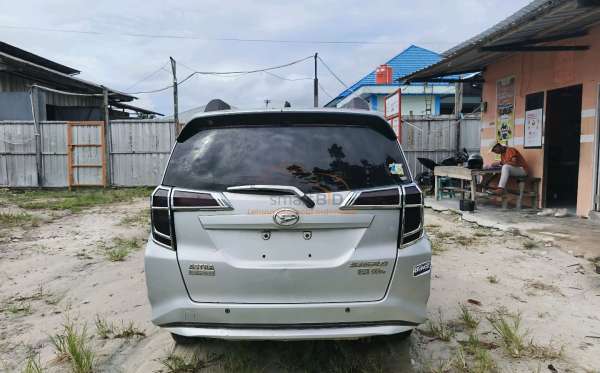 DAIHATSU SIGRA R