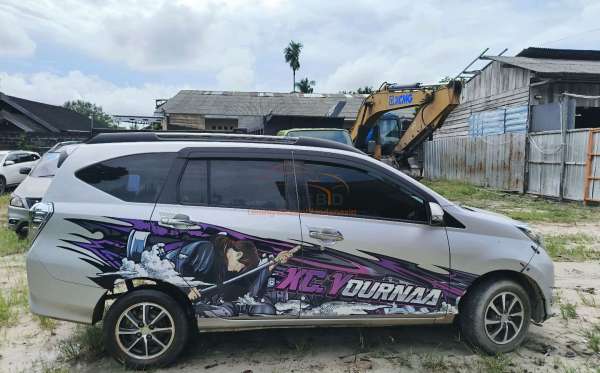 DAIHATSU SIGRA R