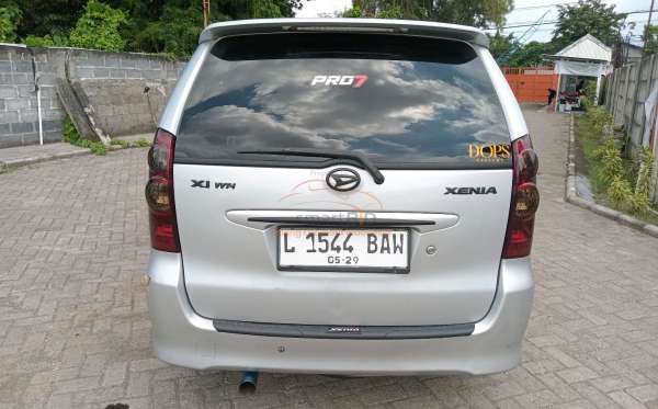 DAIHATSU XENIA