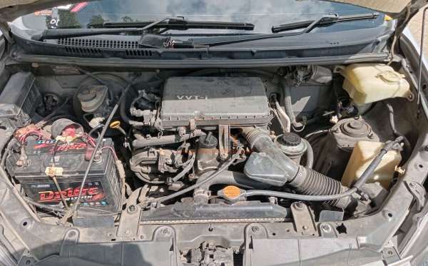 DAIHATSU XENIA