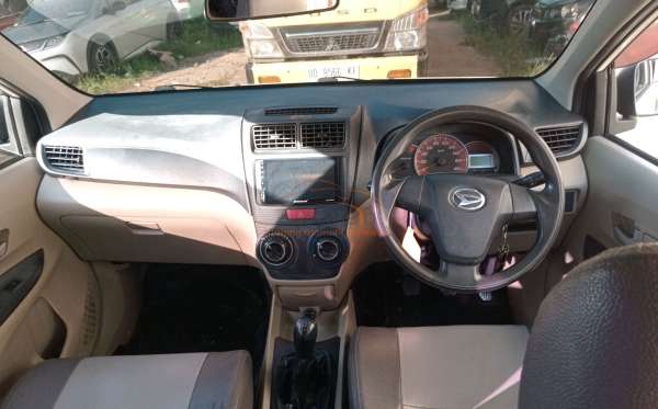 DAIHATSU  XENIA