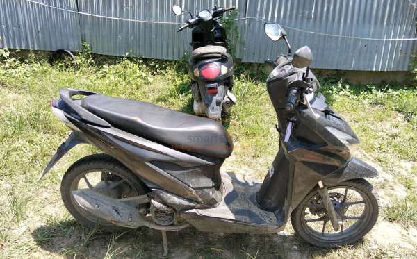 HONDA  BEAT