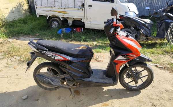 HONDA  BEAT