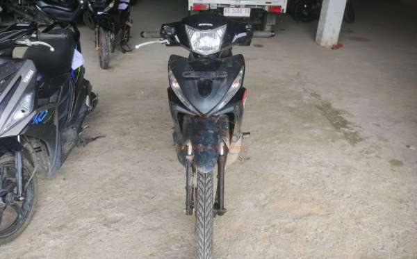 HONDA  REVO X
