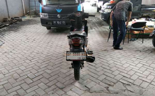 HONDA REVO X