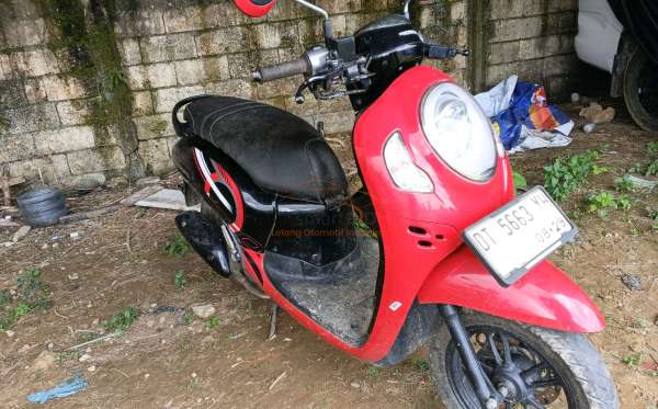 HONDA SCOOPY