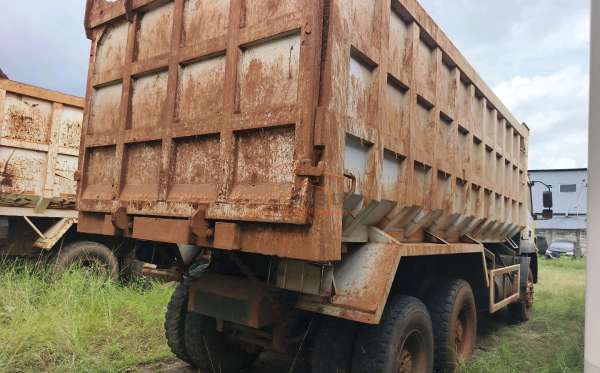 MERCEDES BENZ AXOR 2528 CH (6X4)