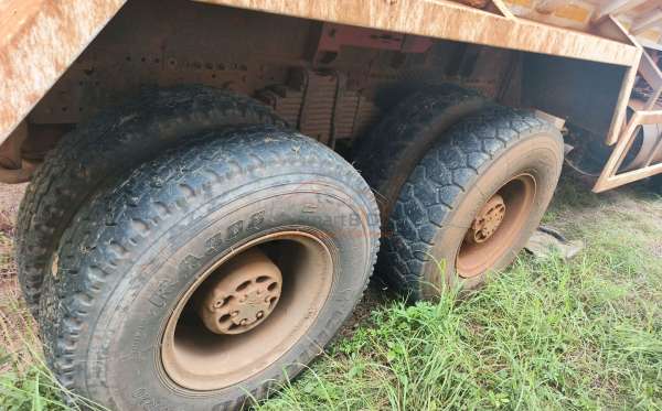 MERCEDES BENZ AXOR 2528 CH (6X4)