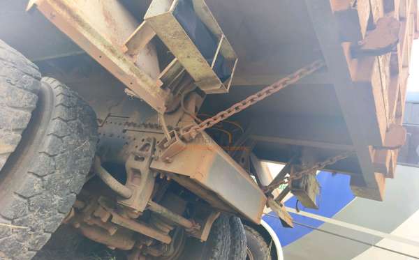 MERCEDES BENZ AXOR 2528 CH (6X4)