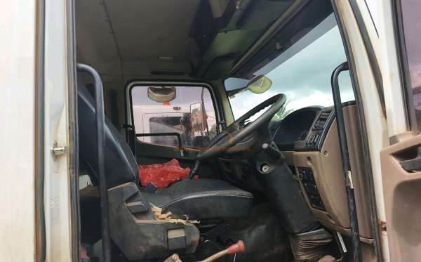 MERCEDES BENZ AXOR 2528 CH (6X4)