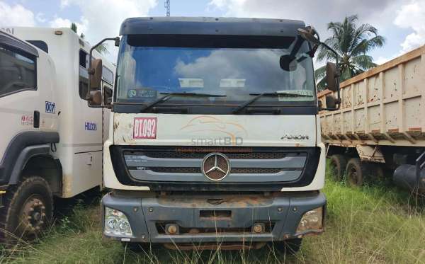 MERCEDES BENZ AXOR 2528 CH (6X4)