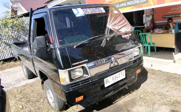 MITSUBISHI COLT L300 PU FB-R