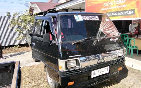 MITSUBISHI COLT L300 PU FB-R