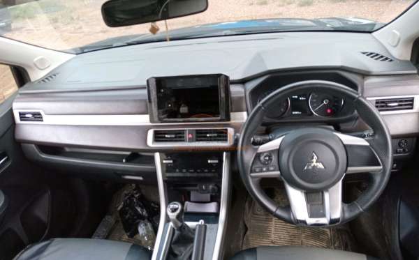 MITSUBISHI XPANDER SPORT